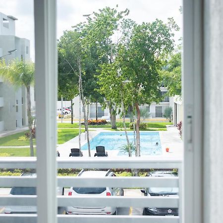 Depto 2 Rec. Con Vista A La Piscina En C. Privada Appartamento Playa del Carmen Esterno foto